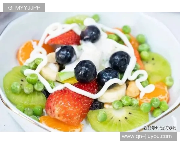 杨瀚森的日常生活：翻译工作与独自烹饪的简单乐趣