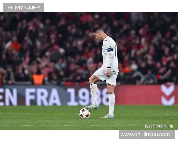 舍什科社交媒体庆祝进球胜利霍伊伦送上祝贺与友谊之声