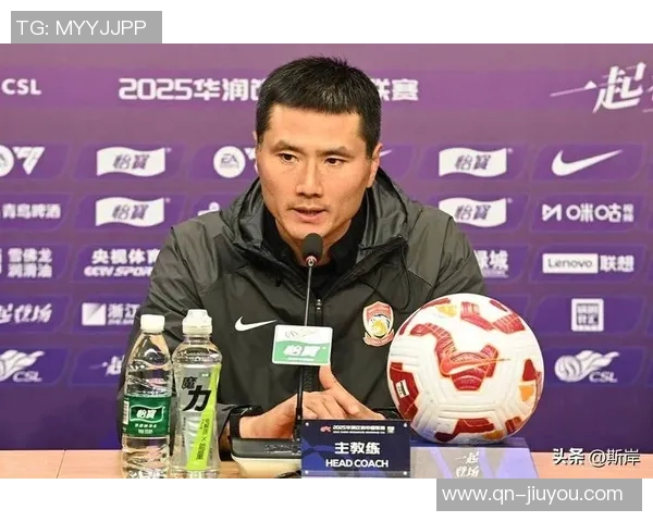 邵佳一将携西海岸教练组加盟国足引发媒体关注